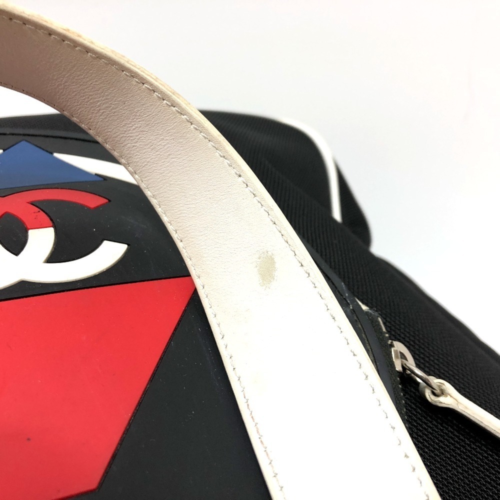 CHANEL Black Shoulder Bag - Picture 9 of 16